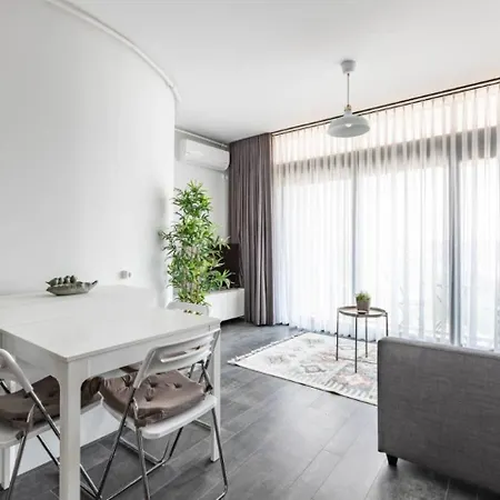Gorgeous W Stunning Views Patio! #361 * Istanbul